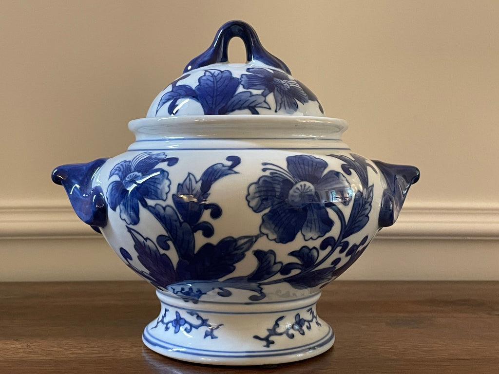 Vintage Chinese Blue & White Porcelain Covered Jar, Late 20th Century