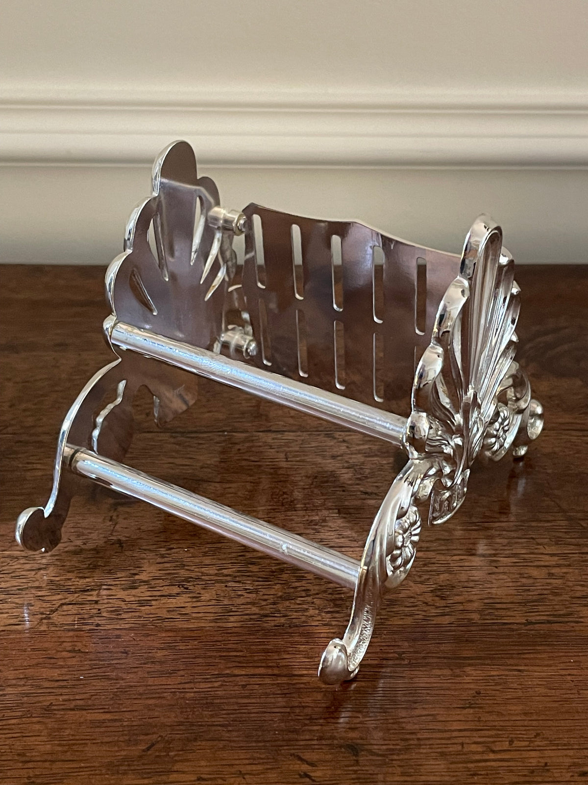 Vintage Leonard Italian Silverplate Knife Stand