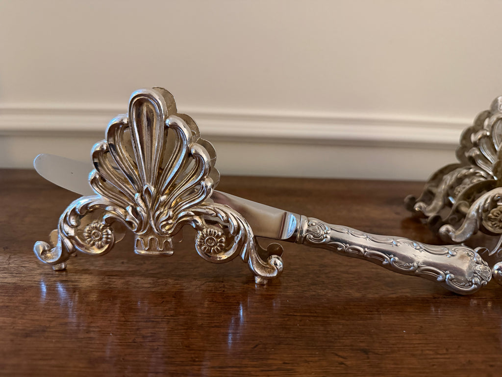 Vintage Silverplate Rococo Shell Knife Rests, Set of 6