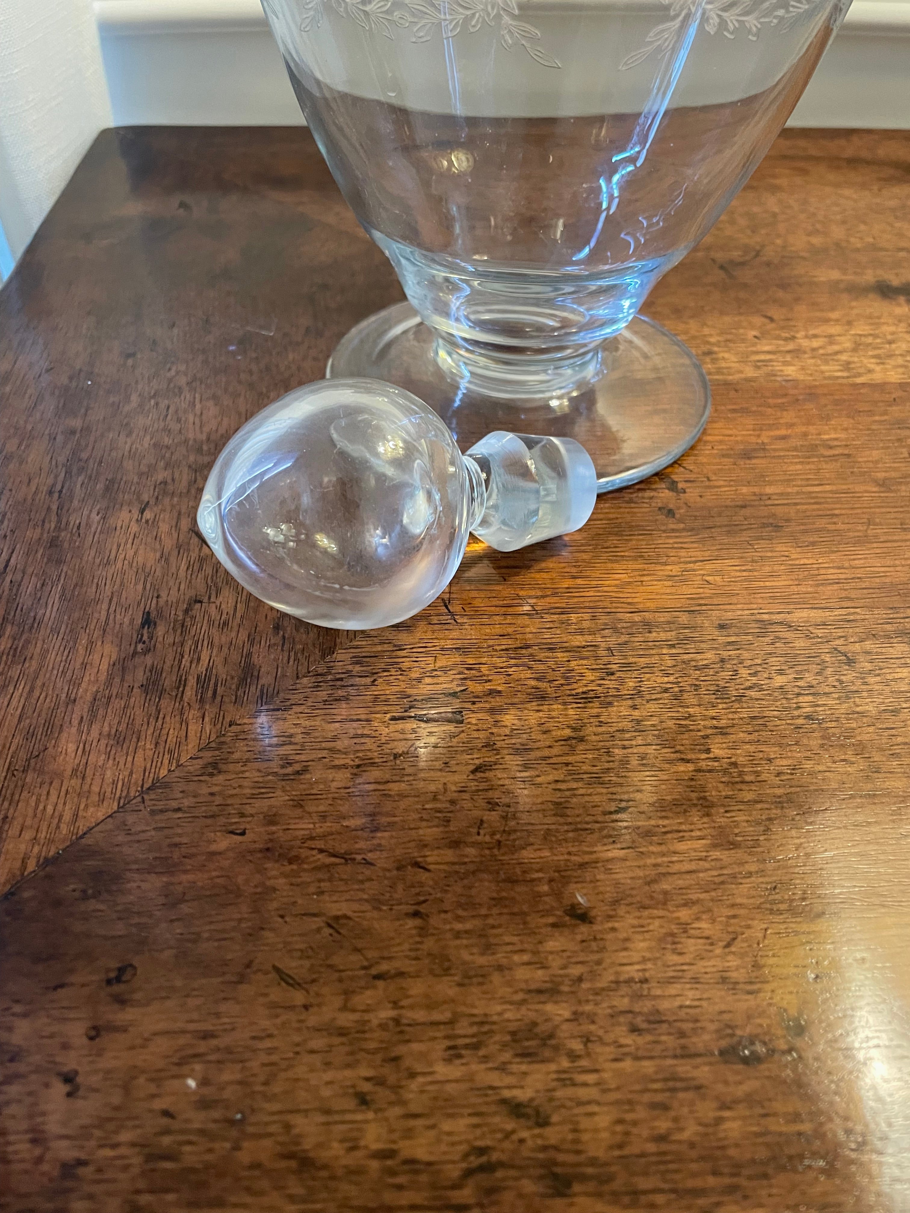 Vintage Hand-blown Glass Footed Blown Glass Eteched Laurel Wreath Motif Decanter with Lid (approx 12 inches tall, 5.5 inches wide)