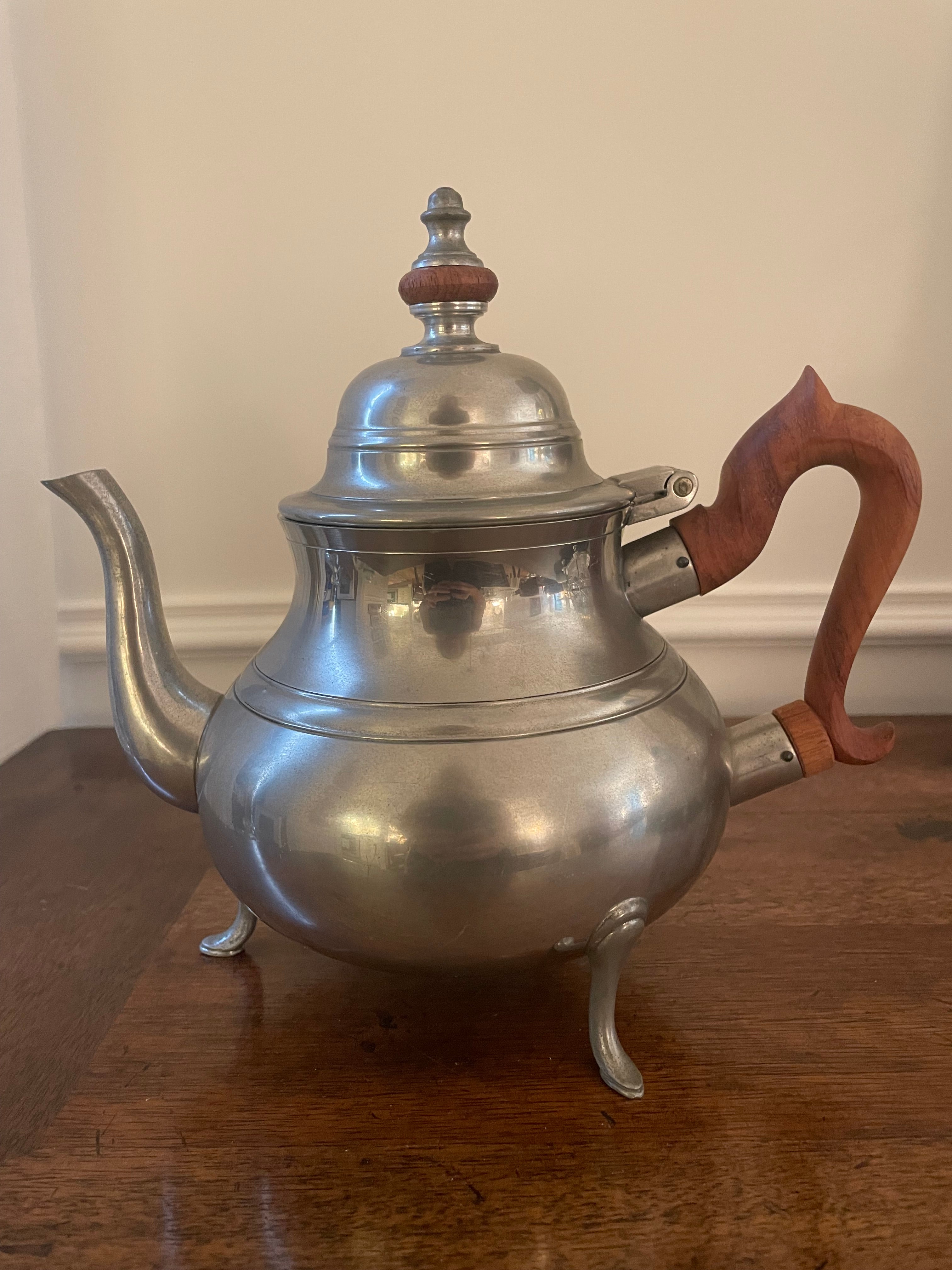 Stieff 'Colonial Williamsburg' Pewter Tea Pot, Vintage