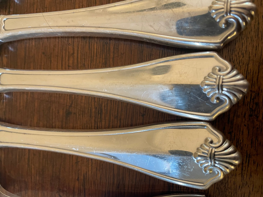 Vintage 1881 Rogers for Oneida “King James” Silverplate Flatware, Service for 4