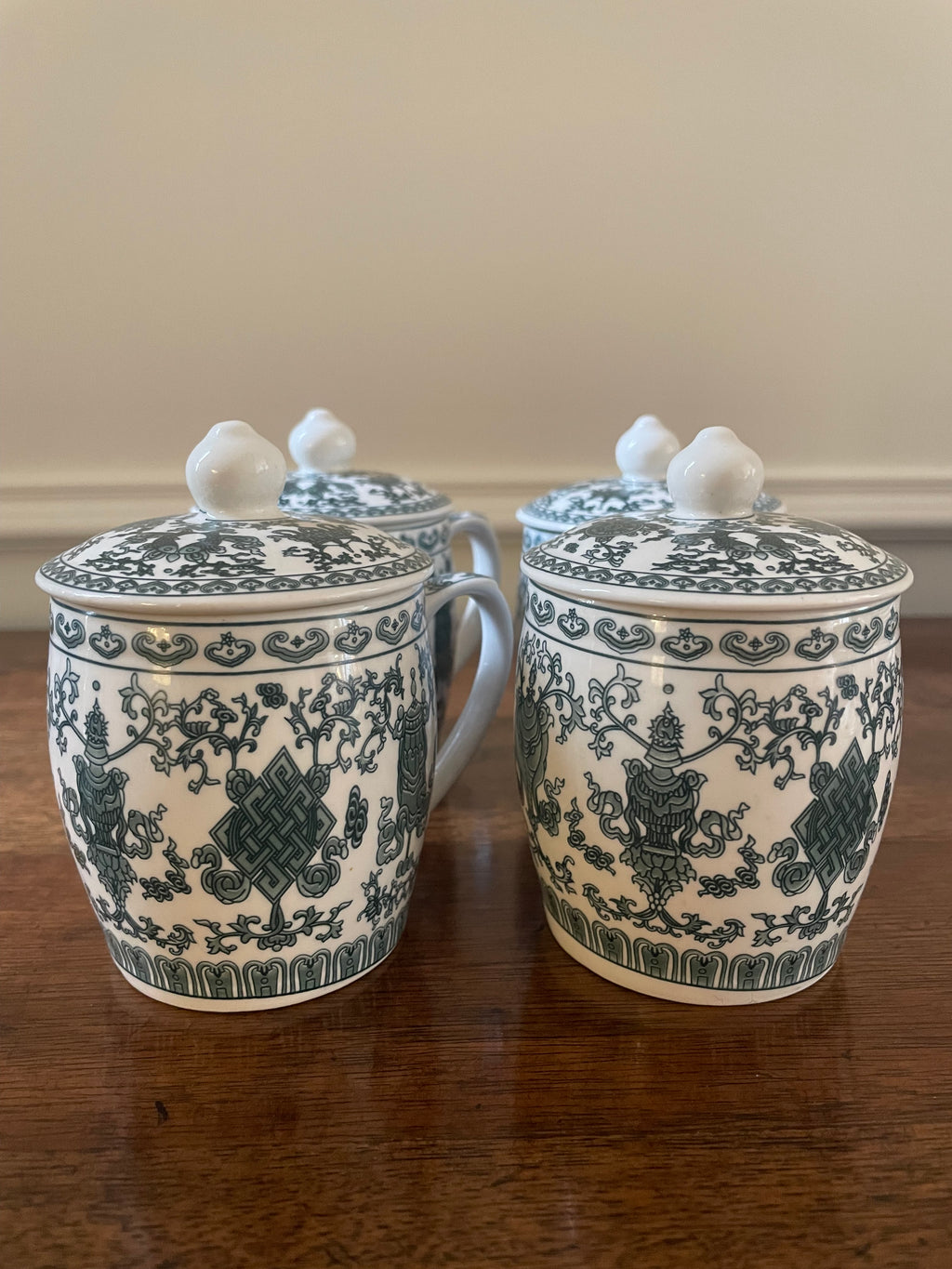 Rare set of 4 Lidded Vintage Chinese Tea Cups, Green White Pattern