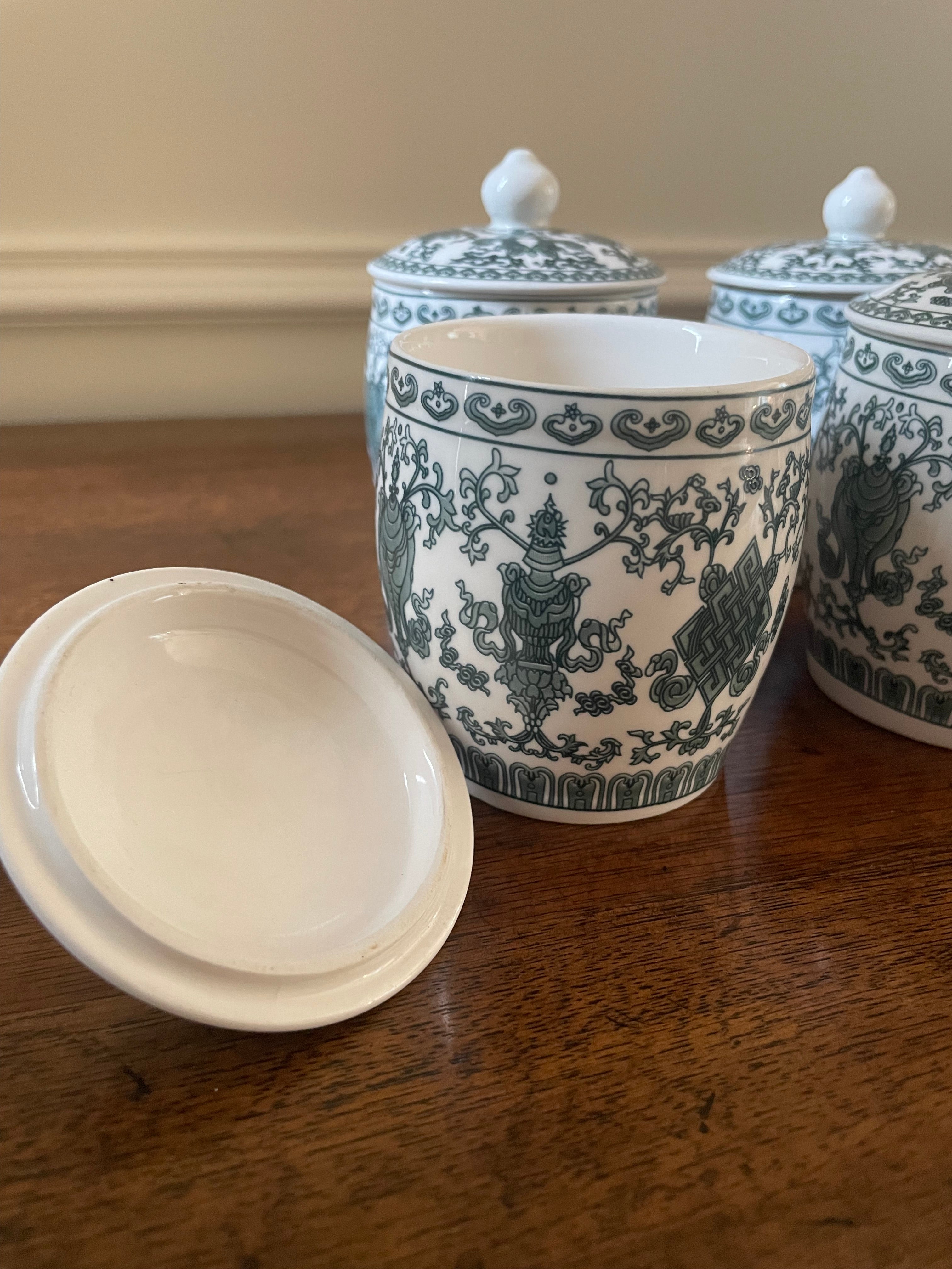 Rare set of 4 Lidded Vintage Chinese Tea Cups, Green White Pattern