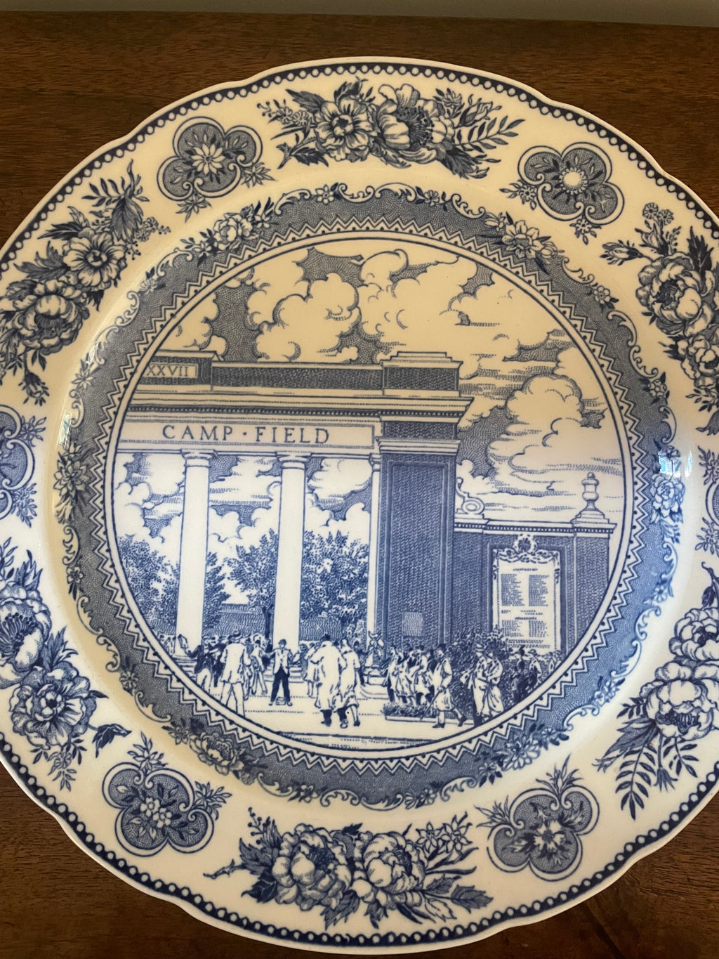 Antique 1931 Wedgwood Yale University Blue & White Dinner Plates, Set of 8