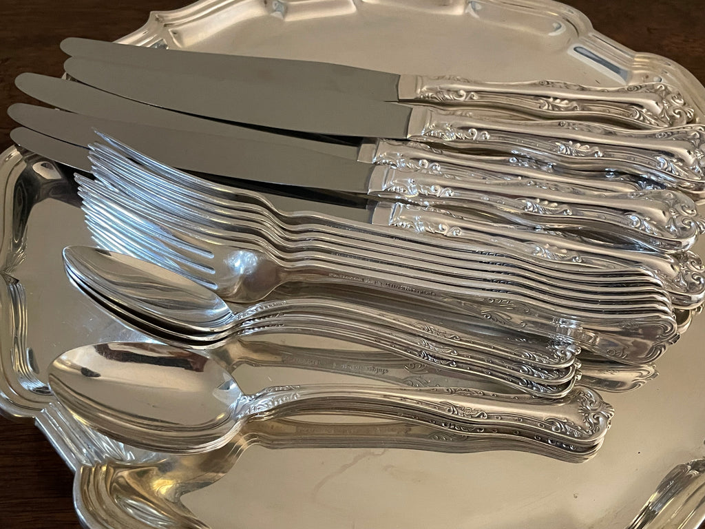 Vintage National Silver Co. “Queen Elizabeth” Silverplate Flatware – 18-Piece Service for 6, c. 1930s–1940s