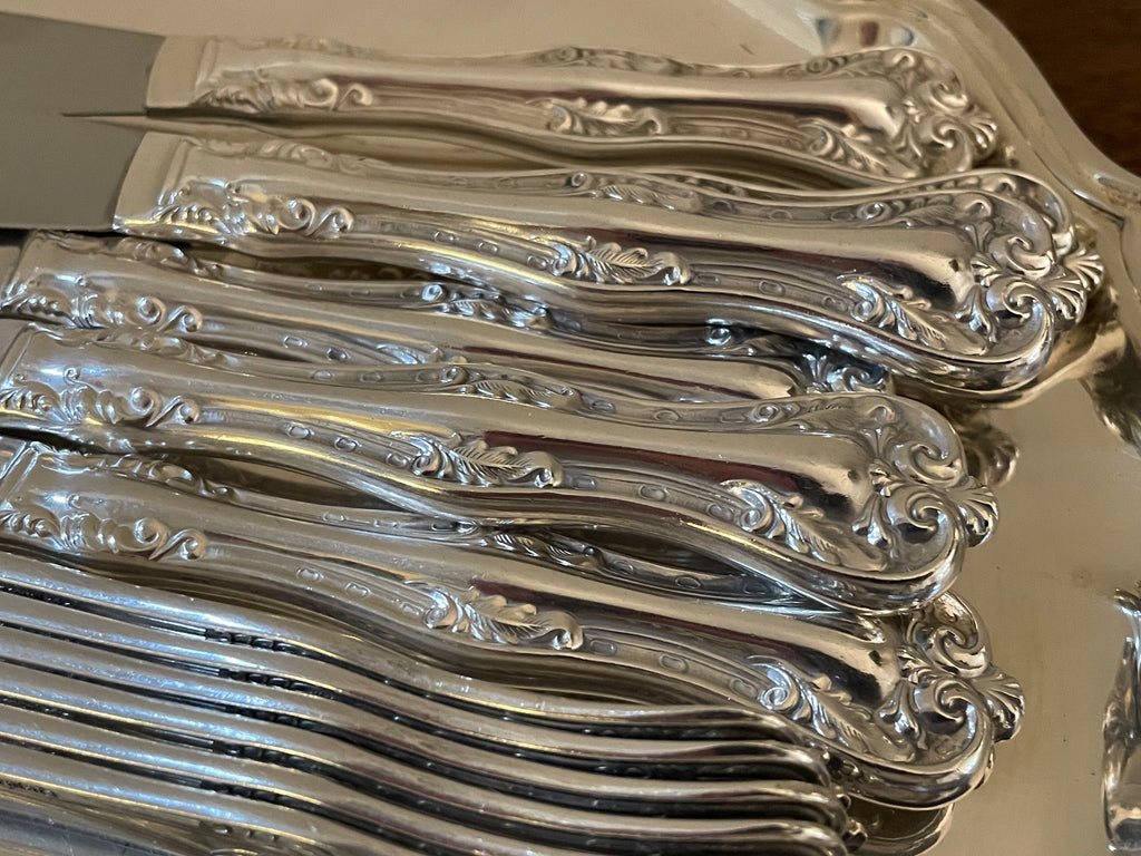 Vintage National Silver Co. “Queen Elizabeth” Silverplate Flatware – 18-Piece Service for 6, c. 1930s–1940s