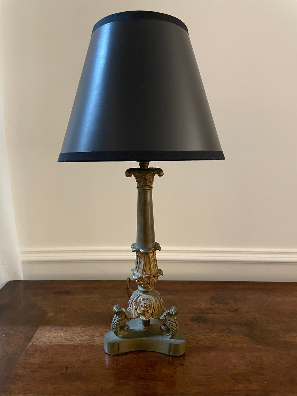 Antique Neoclassical Bronze Table Lamp with Black & Gold-Lined Shade, 19"